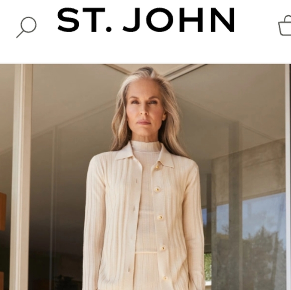 ST. JOHN Timeless Elegance Navy Blue Boucle Topper Coat Gold Clasp HW Classics - Picture 5 of 12